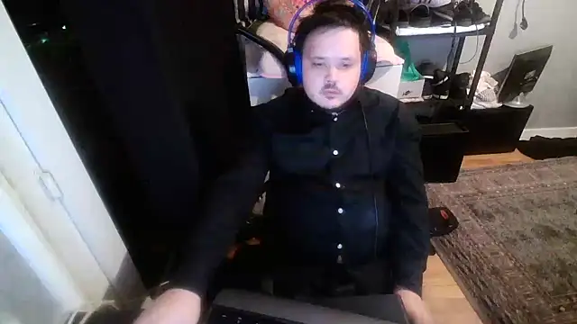 Snapshot of Bebemickey75 chatting on 01/25/25, 01:32 Bebemickey75 online show from 01/25/25, 01:32