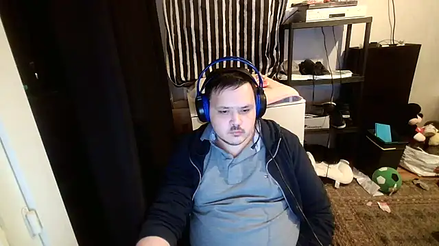 Snapshot of Bebemickey75 chatting on 02/14/25, 10:25 Bebemickey75 online show from 02/14/25, 10:25