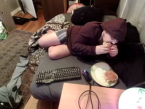 Snapshot of Bebemickey75 chatting on 03/09/25, 03:05 Bebemickey75 online show from 03/09/25, 03:05