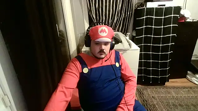 Snapshot of Bebemickey75 chatting on 03/15/25, 11:50 Bebemickey75 online show from 03/15/25, 11:50