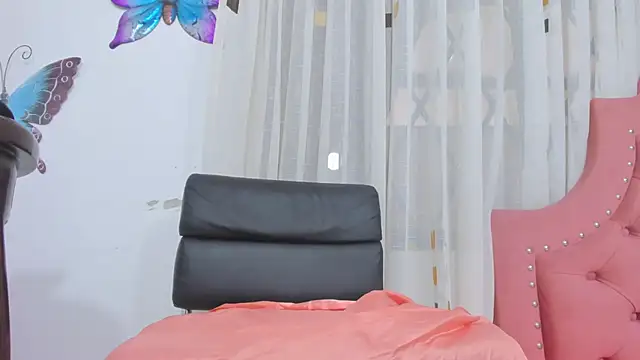 steila rochefort online show from 12/19/24, 10:00