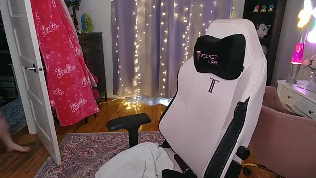 rachelbrooksxx online show from 03/22/25, 06:58