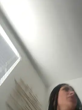 Snapshot of Karoltriguena chatting on 03/09/26, 07:51 Karoltriguena online show from 03/09/26, 07:51