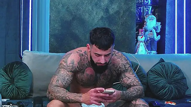 masterkingofmusclee online show from 12/05/24, 03:06