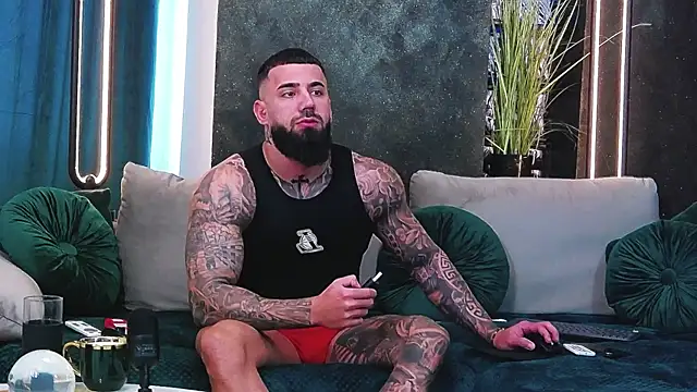 masterkingofmusclee online show from 01/28/25, 12:32