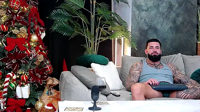 masterkingofmusclee online show from 12/17/25, 09:54