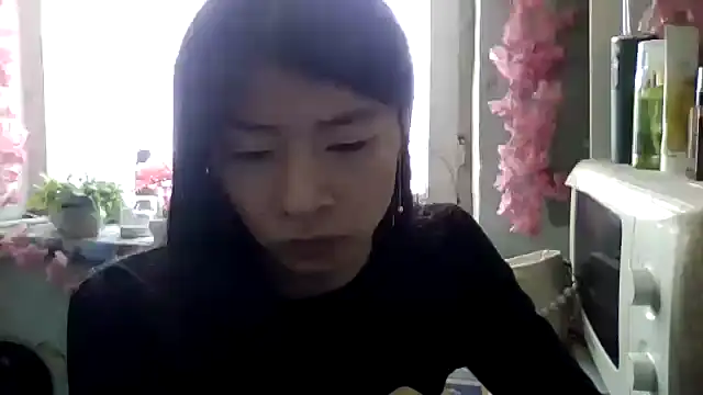 CarlyJoy online show from 10/31/25, 09:21