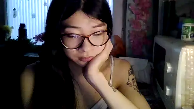 CarlyJoy online show from 03/09/26, 12:42