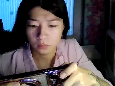 CarlyJoy online show from 04/08/26, 01:55