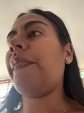 im amber online show from 02/05/25, 01:54