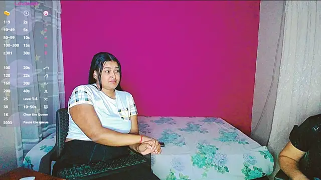 Snapshot of violeta_rous chatting on 02/13/25, 05:58 violeta rous online show from 02/13/25, 05:58