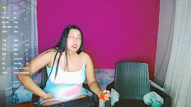 Snapshot of violeta_rous chatting on 02/14/25, 06:02 violeta rous online show from 02/14/25, 06:02