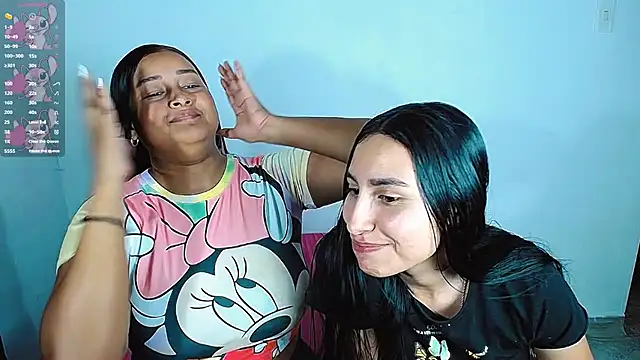 Snapshot of violeta_rous chatting on 10/05/25, 11:35 violeta rous online show from 10/05/25, 11:35