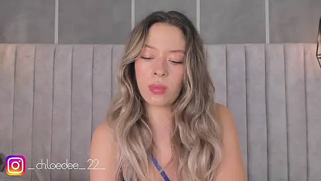 chloe d online show from 03/12/25, 12:04