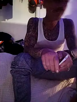 Snapshot of deepstroker42071 chatting on 12/05/25, 12:52 deepstroker42071 online show from 12/05/25, 12:52