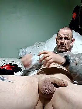 Snapshot of deepstroker42071 chatting on 12/22/25, 01:35 deepstroker42071 online show from 12/22/25, 01:35