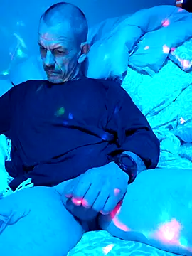 Snapshot of deepstroker42071 chatting on 12/23/25, 05:49 deepstroker42071 online show from 12/23/25, 05:49