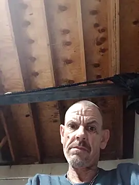 Snapshot of deepstroker42071 chatting on 02/15/26, 01:13 deepstroker42071 online show from 02/15/26, 01:13