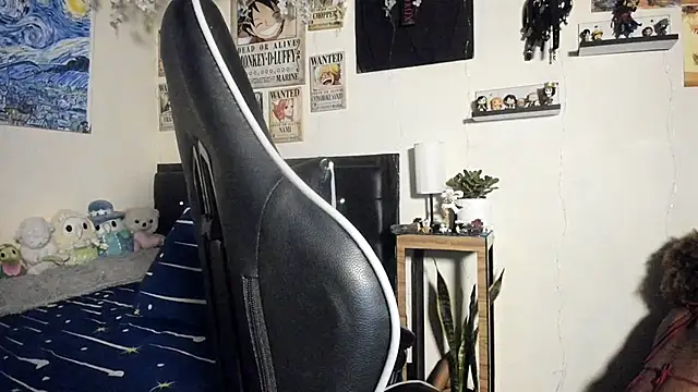 Cristal Jonasxh online show from 10/19/25, 05:19