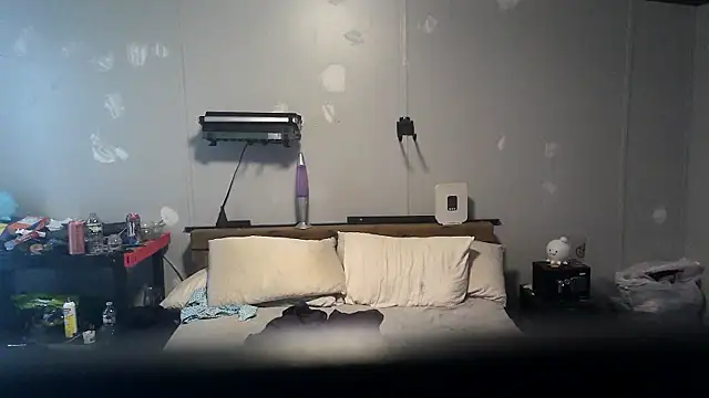 Bi curious86 online show from 11/17/25, 02:23