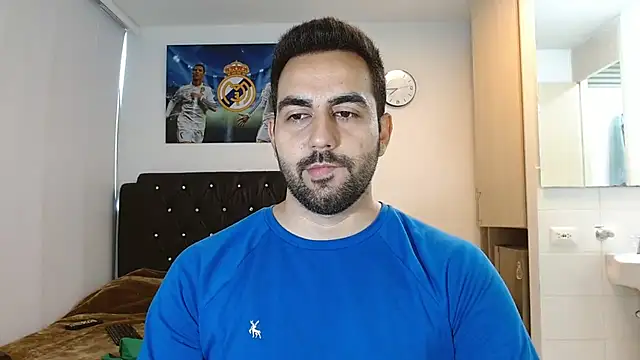 Snapshot of omarmohammedhot2 chatting on 12/19/24, 02:13 omarmohammedhot2 online show from 12/19/24, 02:13