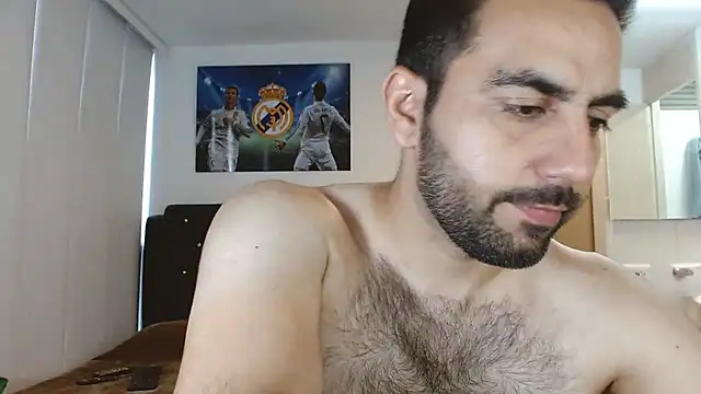 Snapshot of omarmohammedhot2 chatting on 12/20/24, 02:27 omarmohammedhot2 online show from 12/20/24, 02:27