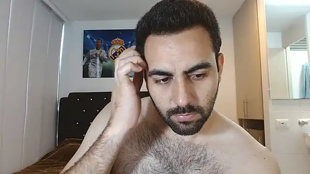 Snapshot of omarmohammedhot2 chatting on 12/31/24, 03:53 omarmohammedhot2 online show from 12/31/24, 03:53