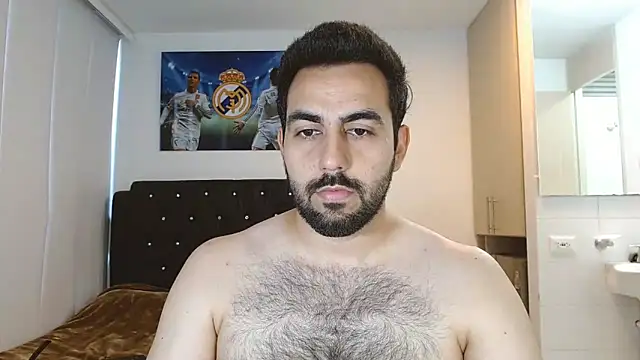 Snapshot of omarmohammedhot2 chatting on 01/18/25, 02:33 omarmohammedhot2 online show from 01/18/25, 02:33