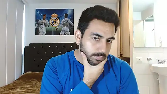 Snapshot of omarmohammedhot2 chatting on 01/29/25, 02:42 omarmohammedhot2 online show from 01/29/25, 02:42