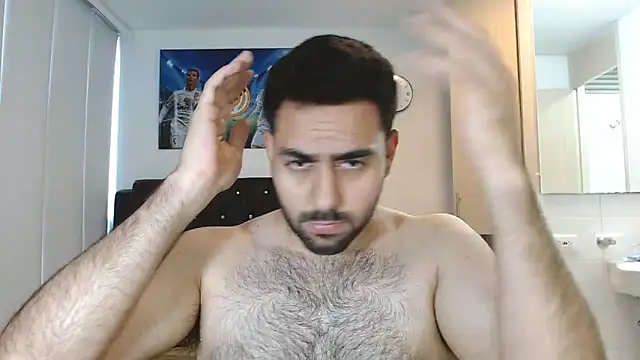 Snapshot of omarmohammedhot2 chatting on 02/13/25, 02:31 omarmohammedhot2 online show from 02/13/25, 02:31