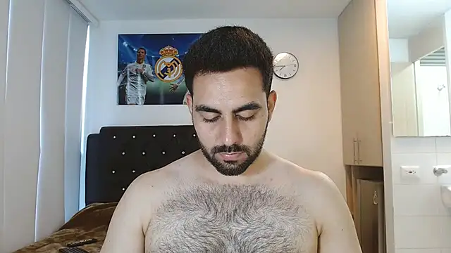 Snapshot of omarmohammedhot2 chatting on 02/19/25, 03:38 omarmohammedhot2 online show from 02/19/25, 03:38