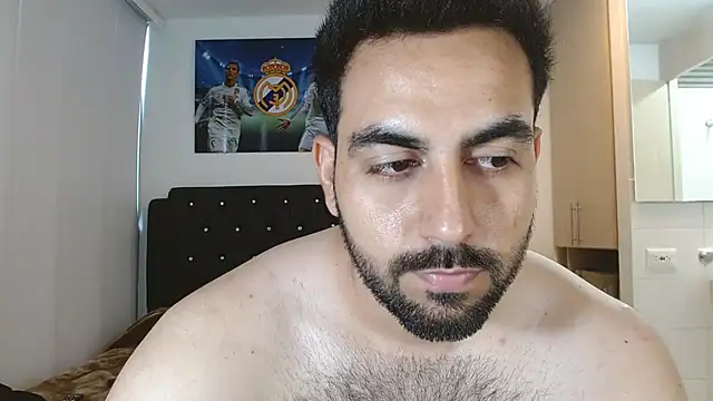 Snapshot of omarmohammedhot2 chatting on 02/21/25, 02:27 omarmohammedhot2 online show from 02/21/25, 02:27