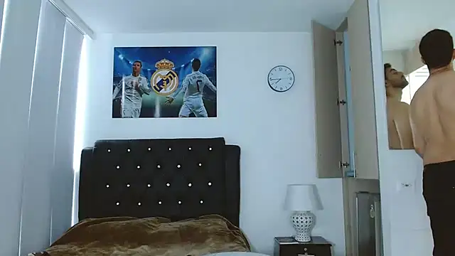 Snapshot of omarmohammedhot2 chatting on 02/27/25, 02:32 omarmohammedhot2 online show from 02/27/25, 02:32