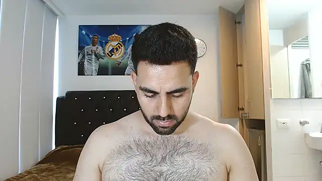 Snapshot of omarmohammedhot2 chatting on 03/01/25, 02:44 omarmohammedhot2 online show from 03/01/25, 02:44