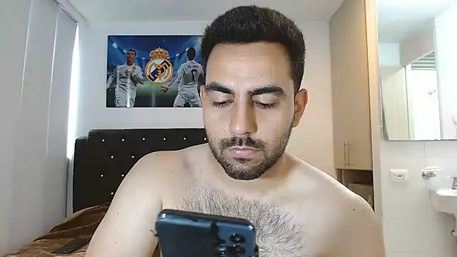 Snapshot of omarmohammedhot2 chatting on 03/12/25, 02:12 omarmohammedhot2 online show from 03/12/25, 02:12