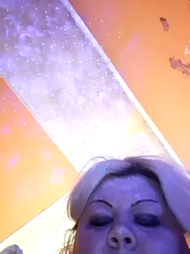 ducicsajsziii online show from 02/20/25, 11:43