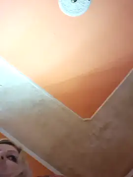 ducicsajsziii online show from 11/10/25, 07:46