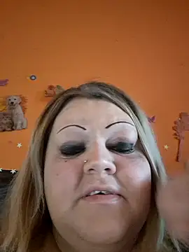 ducicsajsziii online show from 04/13/26, 10:54