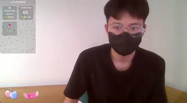 Gwencloudy online show from 01/04/25, 02:03