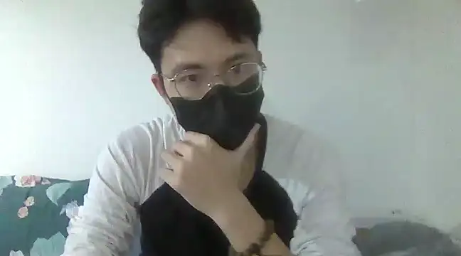 Gwencloudy online show from 02/13/25, 04:17