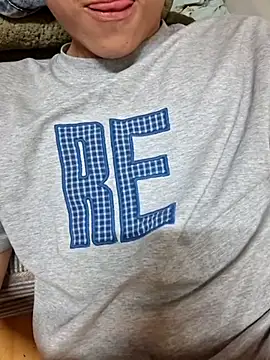 Gwencloudy online show from 03/08/26, 01:59