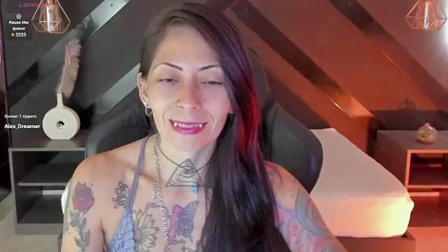 dark gotica online show from 02/02/26, 07:12