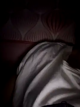 bruna safadinhaa online show from 11/25/25, 09:53