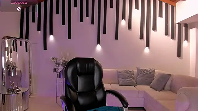 AmyWalker  online show from 02/20/25, 01:30