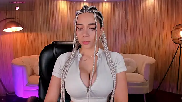 AmyWalker  online show from 02/24/25, 10:04