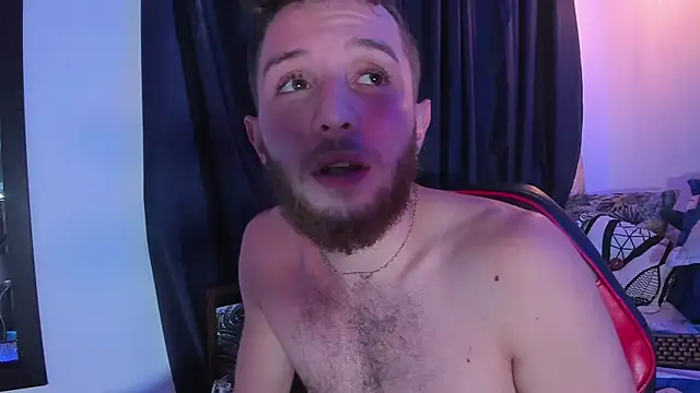 Snapshot of Juan_Castano chatting on 12/11/24, 07:46 Juan Castano online show from 12/11/24, 07:46