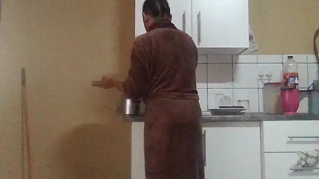 ShooingBunch online show from 12/17/25, 08:09