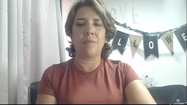 Victoria meester online show from 10/20/25, 07:36