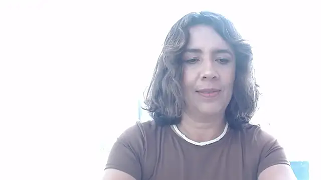 Snapshot of Victoria_meester chatting on 05/05/26, 03:20 Victoria meester online show from 05/05/26, 03:20