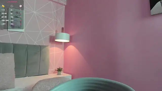 dolly zoe online show from 03/06/25, 08:41